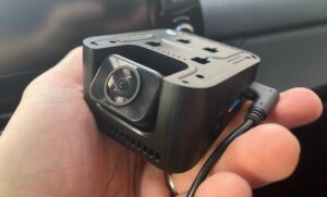 lamax autokamera F10 GPS 4k recenzia